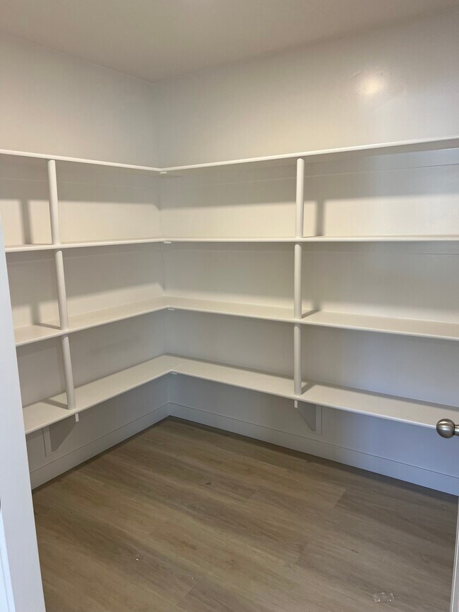 Foto del edificio - 984 N 500 W