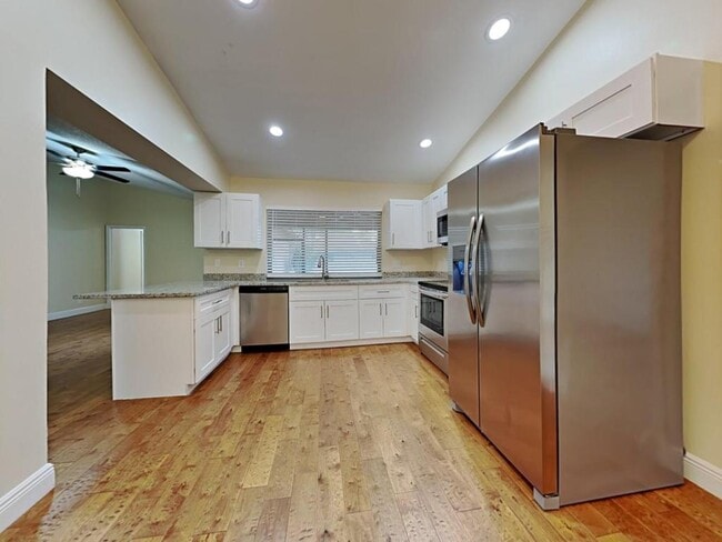 Photo - 13598 Jonquil Pl House