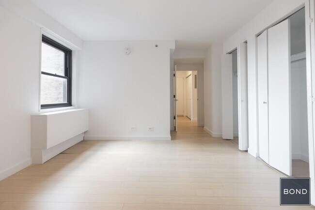 Foto del edificio - 222 E 39th St