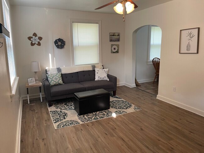 Building Photo - 26 E Gilbert St