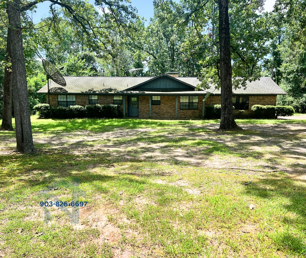 Foto principal - 103 Country Estate Dr