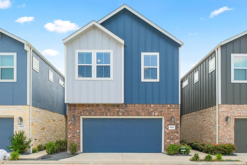Foto principal - 9815 Prairie Garden Ln