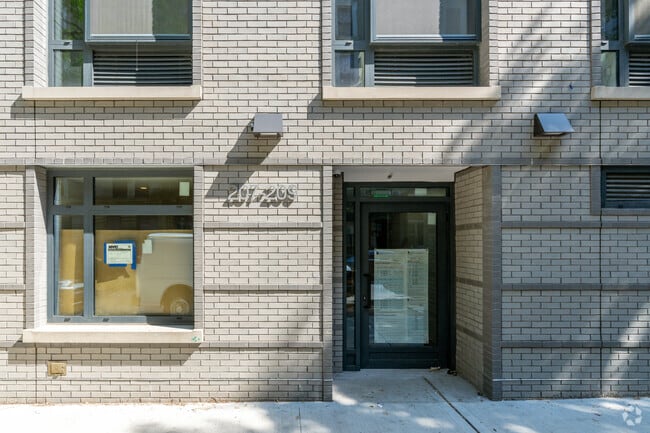 Building Photo - 207-209 W 140th St