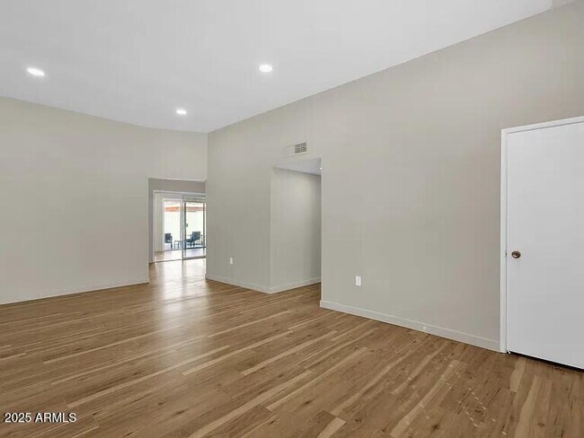 Foto del edificio - 13092 N 99th Dr