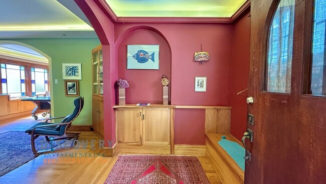 Building Photo - Charming Custom Retreat in Prime Berkeley ...