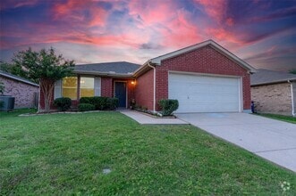 Building Photo - 1637 Thornhill Ln