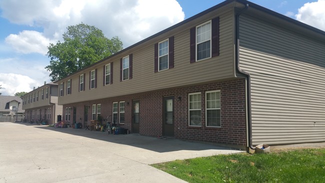 Front Exterior - SOUTHERN EXPOSURE TOWNHOUSE