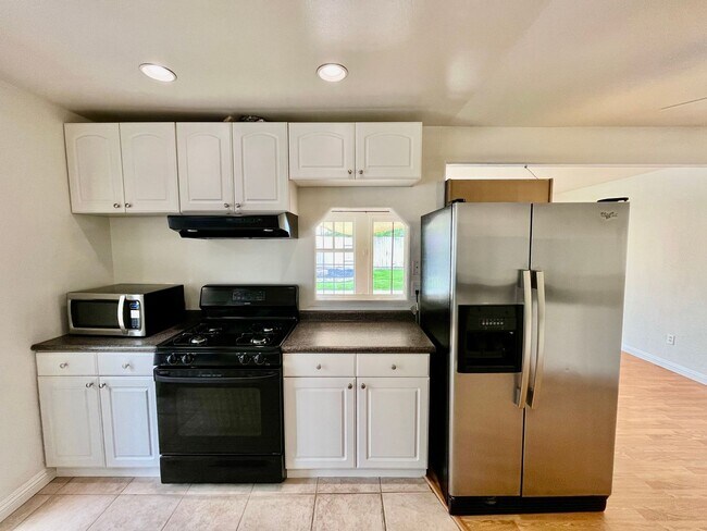 Building Photo - Beautiful 3B 2BA Home in Imperial Beach