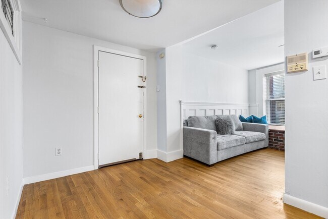 Foto del edificio - 86 Savin Hill Ave