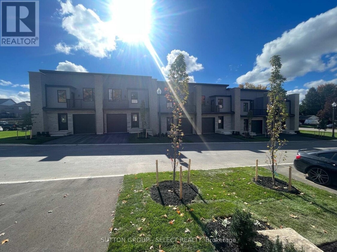 Primary Photo - 261 Pittock Park Rd