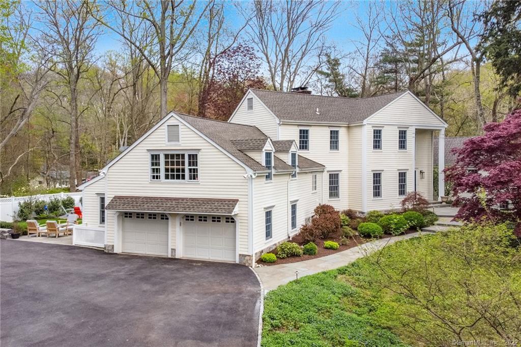 Primary Photo - 266 W Haviland Ln