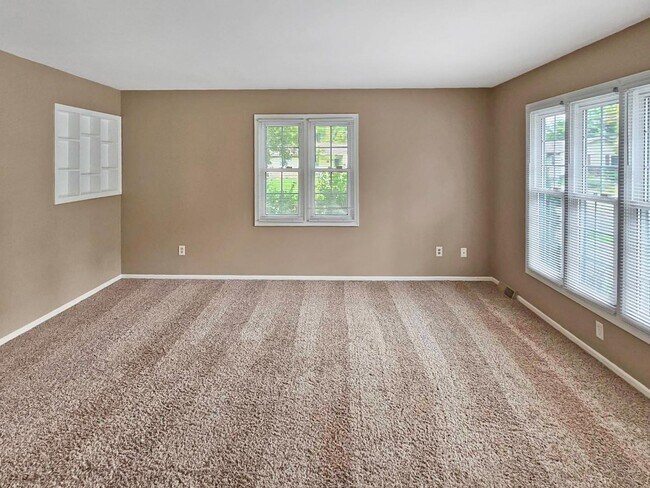 Foto del edificio - 686 Dawn St SE