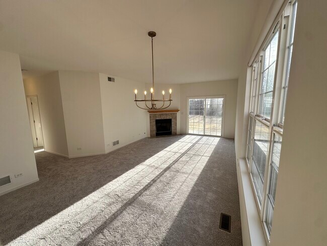 Foto del edificio - 1436 Cambria Dr
