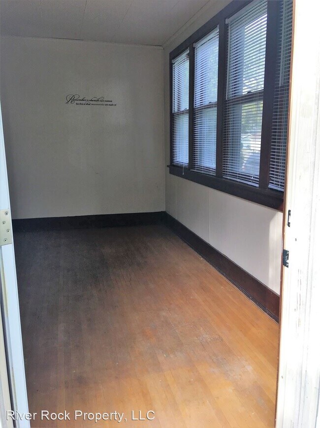 Building Photo - 2 br, 1 bath House - 17 1/2 1st Ave NE