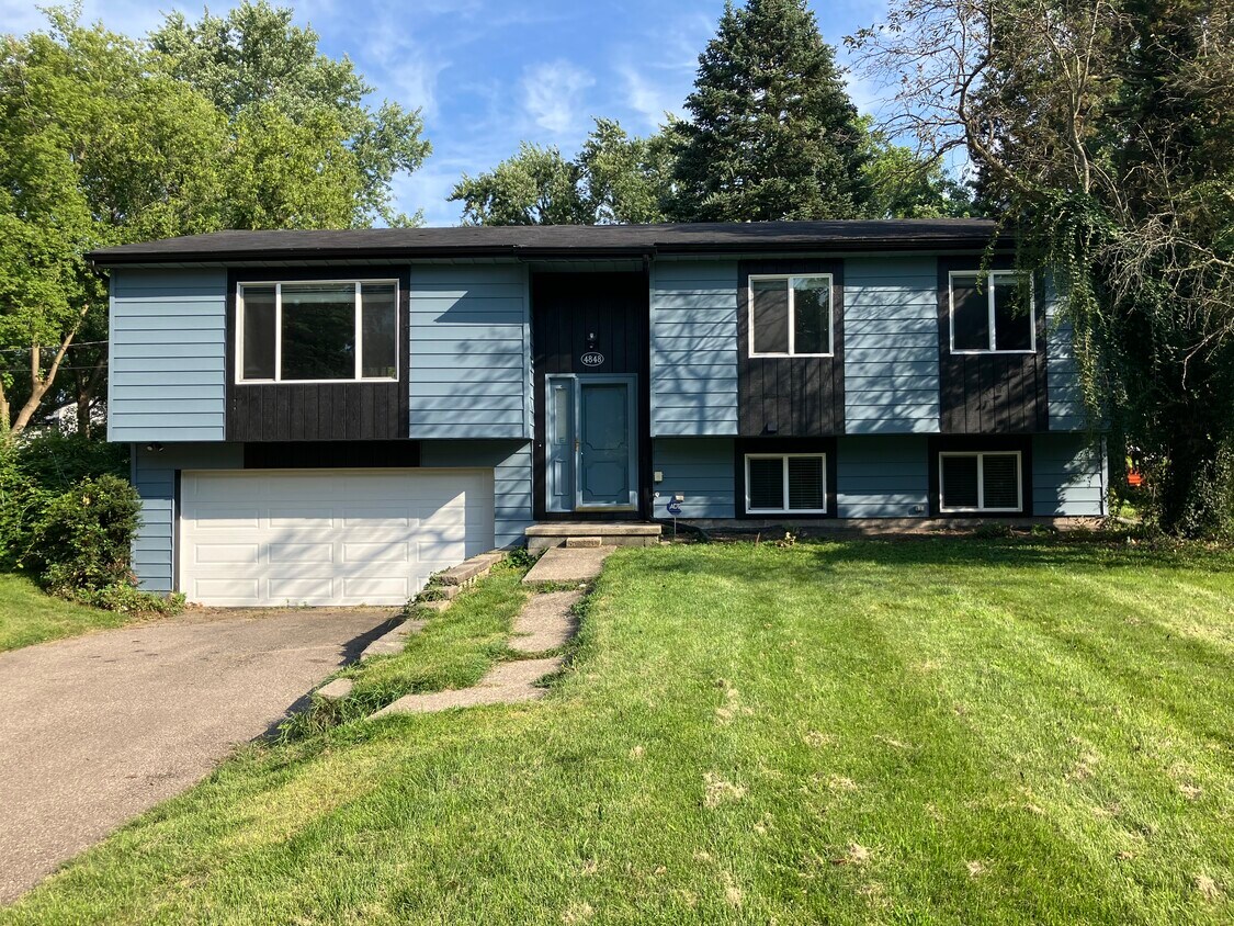 Foto principal - 4848 Cole Blvd