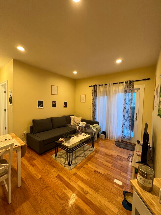 Foto del edificio - 87 Morrison Ave