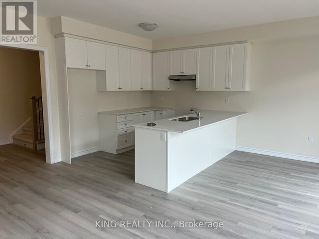 Building Photo - 127 Sanders Rd