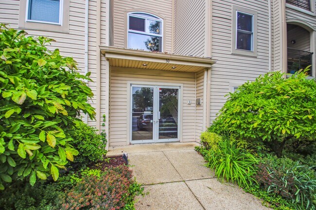 Front Entry into Hearthstone Building - 30 Hearthstone Ct