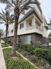 Building Photo - 1868 S Westside Dr
