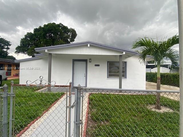 Primary Photo - 650 SE 1st Pl
