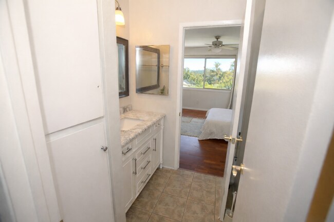 Foto del edificio - Great Townhome located in the 4S ranch next to Westwood elementary