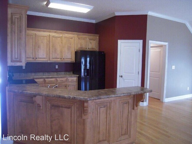 Foto del edificio - 3 br, 2 bath House - 3855 Napa Dr*