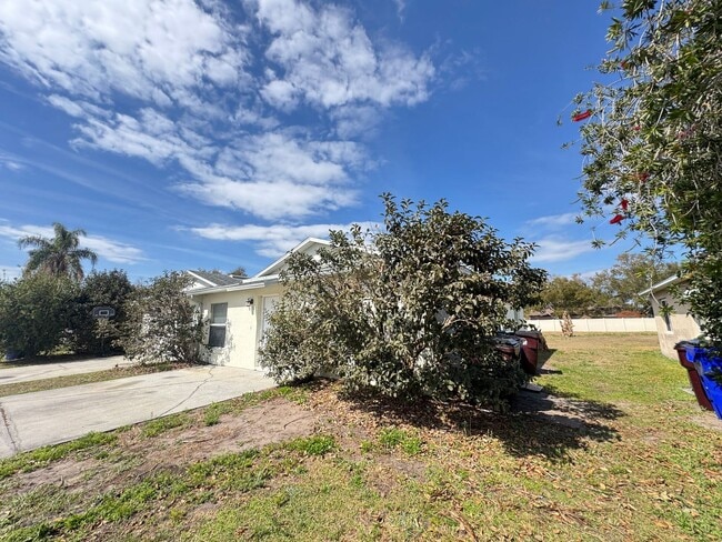 Foto del edificio - Beautiful 3/2 Duplex in St. Cloud