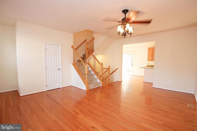 Building Photo - 43205 Chestermill Terrace