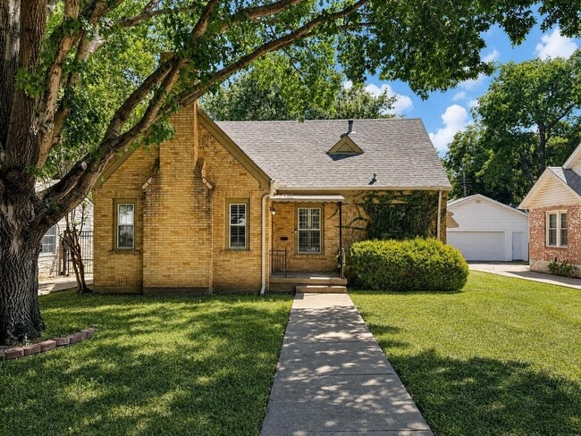 Photo - 3909 El Campo Ave House