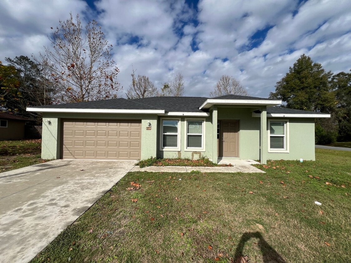 Beautiful 3 Bed /2 Bath in Ocala!! House Rental in Ocala, FL