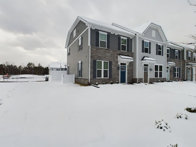 Building Photo - New Construction 3 Bed 2.5 Bath Townhome A...