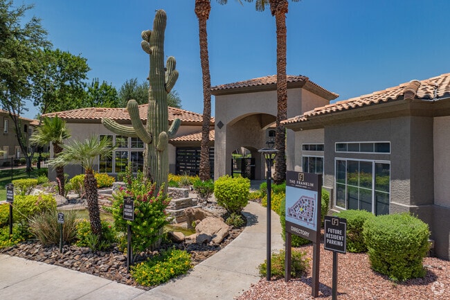 Leasing Office - The Franklin Apartment Homes