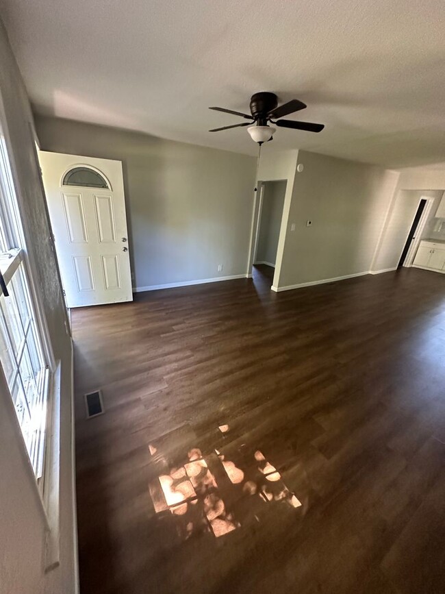 Building Photo - Beautiful home in Carbondale!