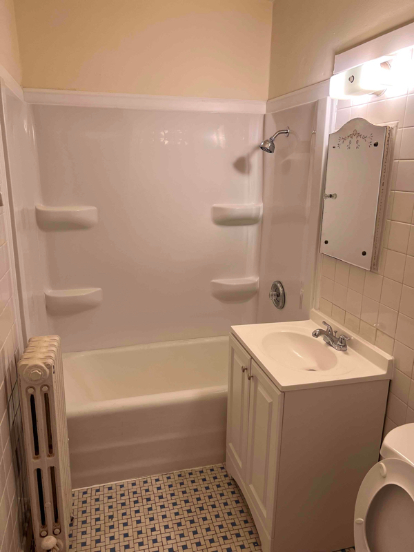 Foto principal - 4573 S Lake Dr