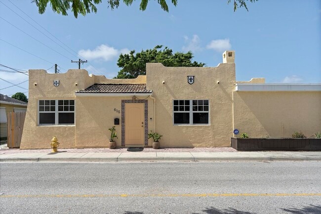Building Photo - 615 7th Ave N
