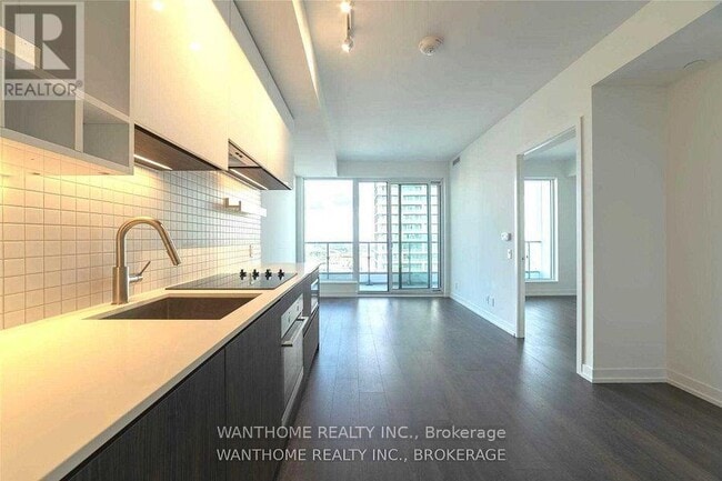 Building Photo - 898 Portage Pkwy