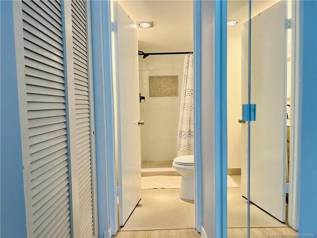 Foto del edificio - 11000 S Ocean Dr