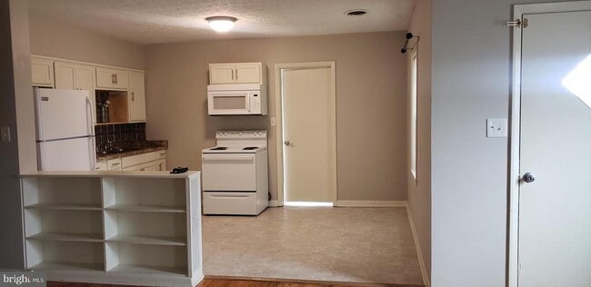 Building Photo - 239 Valley Mill Rd