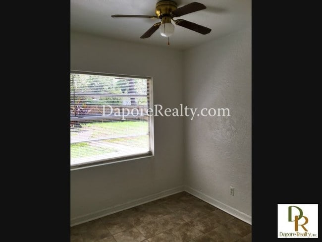 Building Photo - 815 Rosalia Dr