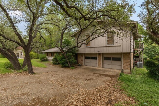 Foto del edificio - 6307B Shadow Valley Dr
