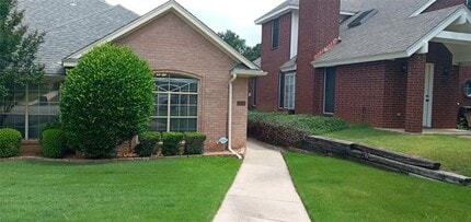 Building Photo - 1808 Evergreen Ct