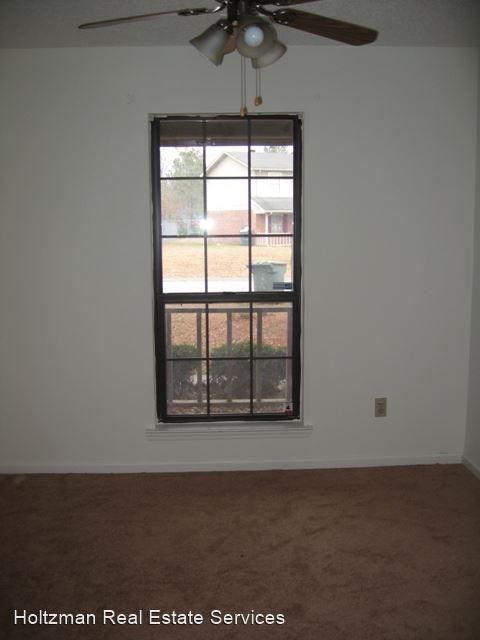 Foto del edificio - 3 br, 2 bath House - 1527 Woodcrest Circle