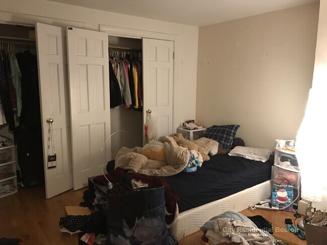 Building Photo - 34 Cunard St