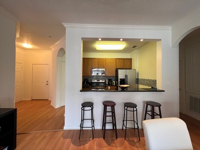 Building Photo - FURNISHED APARTMENT IN THE METROWEST AREA!
