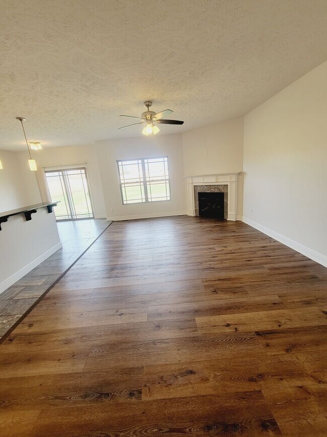 Foto del edificio - Bent Tree Subdivision - 4 Bedrooms w/ 3 Car Garage