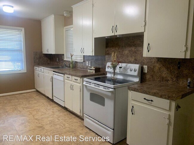 Foto del edificio - 3 br, 1 bath House - 829 Sewanee Place