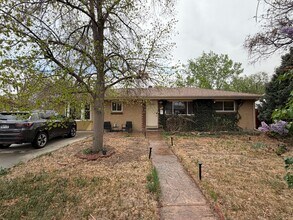 Building Photo - 9080 Cypress Dr