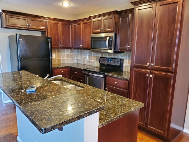 Foto del edificio - 3 Bedroom Home in South Springfield