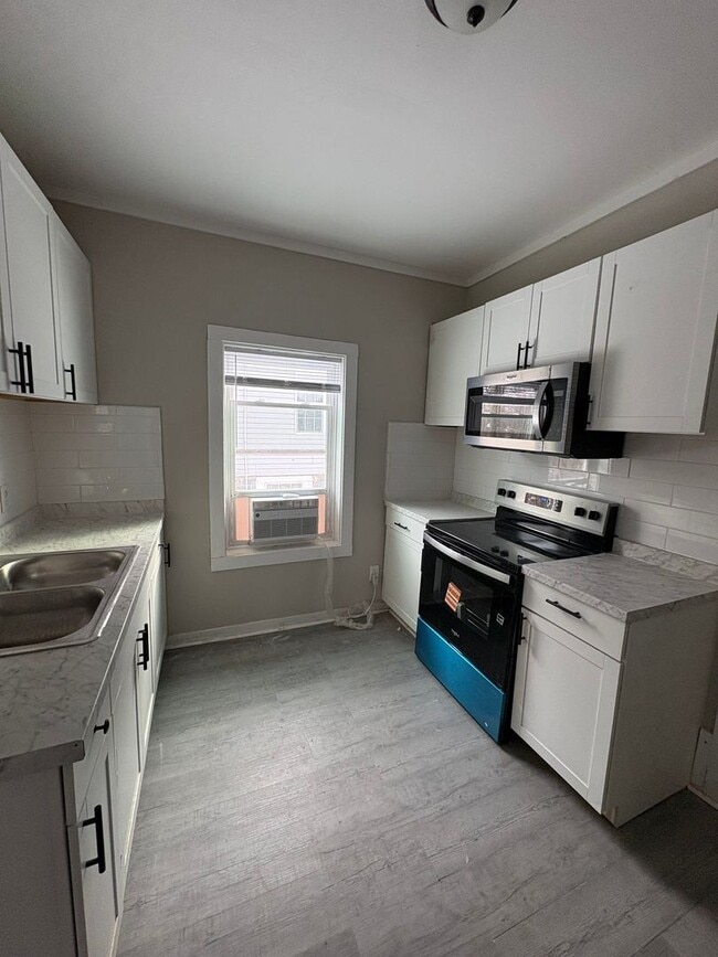 Building Photo - $875, 1bd/1ba + bonus room - High Point!