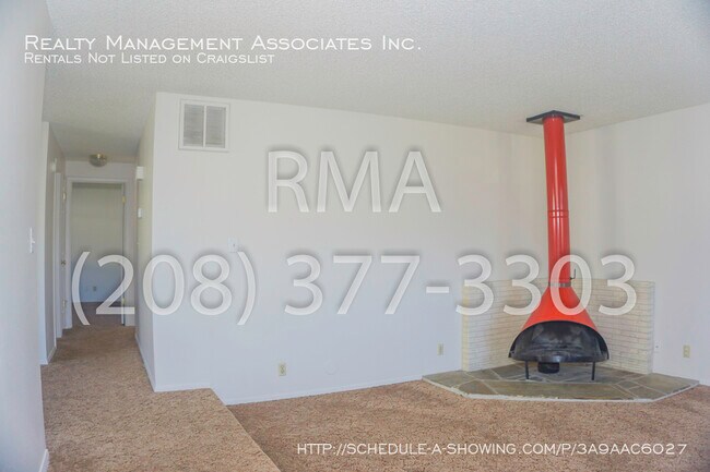 Foto del edificio - Cozy 3 Bedroom Home in the Northend!